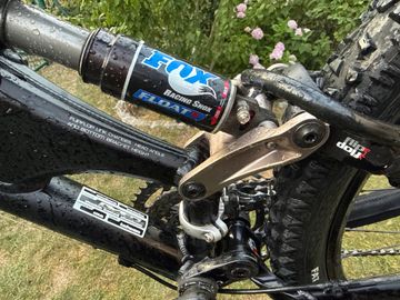 Used Specialized enduro Custom SRAM XX1 Eagle 2007 Mountainbike, Light Gray — image 8 of 11