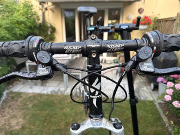 Used Specialized enduro Custom SRAM XX1 Eagle 2007 Mountainbike, Light Gray — image 9 of 11