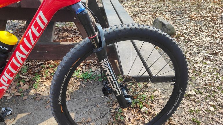 Used Specialized Epic Comp 2021 2021 Mountainbike, Red, 29 — image 7 of 9