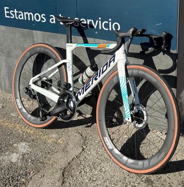 Merida Reacto Shimano Ultegra Di2 2025 Road & Gravel usato, Bianco — immagine 2 di 4