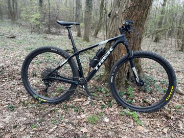 Used Trek Procaliber 9.7 2020 2020 Mountainbike, Black, 29 — image 25 of 28