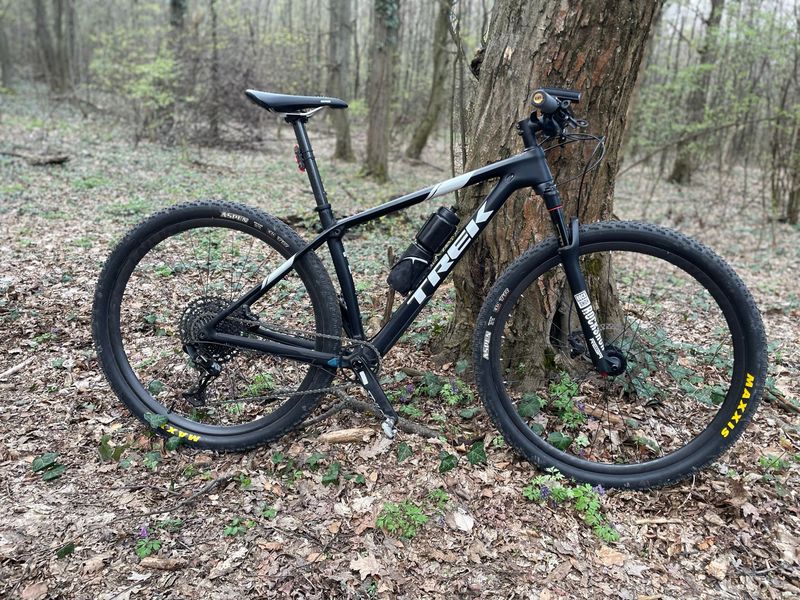 Used Trek Procaliber 9.7 2020 2020 Mountainbike, Black, 29 — image 25 of 28