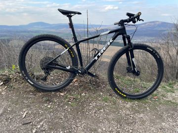 Used Trek Procaliber 9.7 2020 2020 Mountainbike, Black, 29 — image 26 of 28