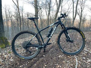 Used Trek Procaliber 9.7 2020 2020 Mountainbike, Black, 29 — image 24 of 28