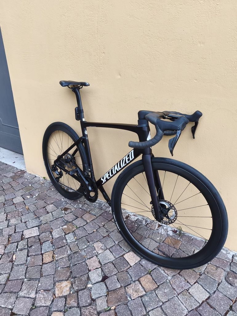 Used Specialized Tarmac SL7 Comp - Shimano 105 Di2 2024 2024 Road & Gravel, Black — image 6 of 19