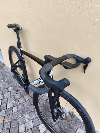 Used Specialized Tarmac SL7 Comp - Shimano 105 Di2 2024 2024 Road & Gravel, Black — image 8 of 19