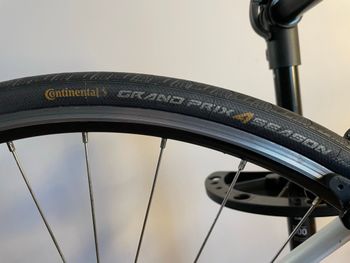Used Scott Scott Aero Advanced 2013 Road & Gravel, White — image 7 of 11