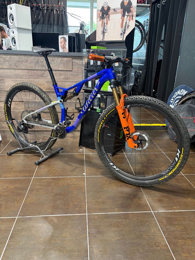 Used Wilier Urta Shimano Deore XT Di2 2026 Mountainbike, Blue, 29 — image 5 of 6