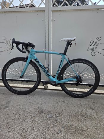 Bianchi, Oltrexr2 Chorus 11v