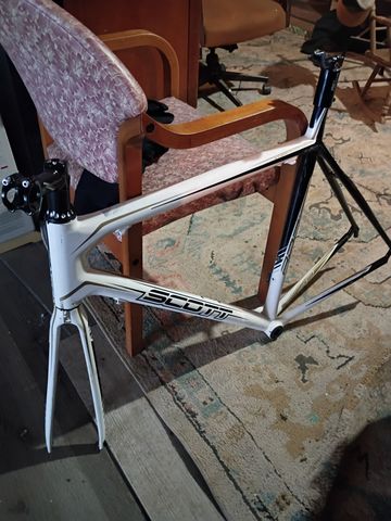 Scott Addict R3 2025 Frameset 2025 Road & Gravel usato, Bianco — immagine 2 di 3
