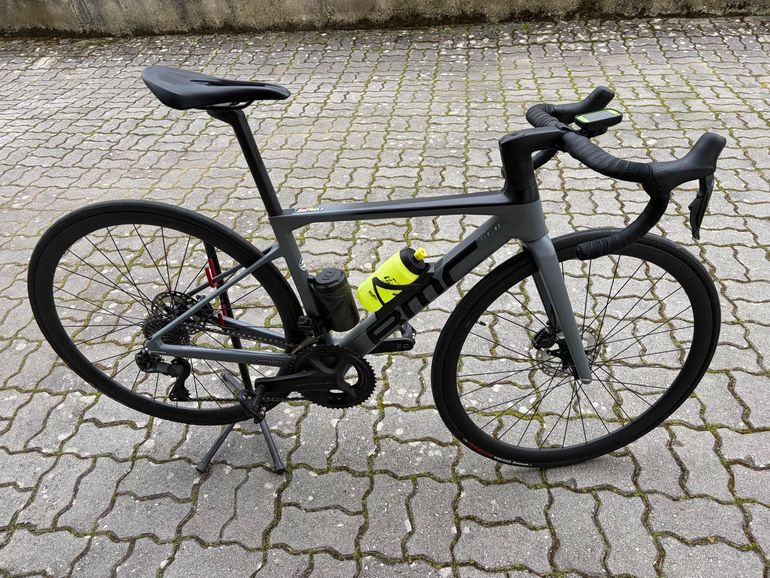 Used BMC Teammachine SLR 01 FIVE 2023 2023 Road & Gravel — image 1 of 5