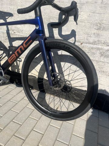 Used BMC Roadmachine 01 ONE 2026 2026 Road & Gravel, Blue — image 3 of 8