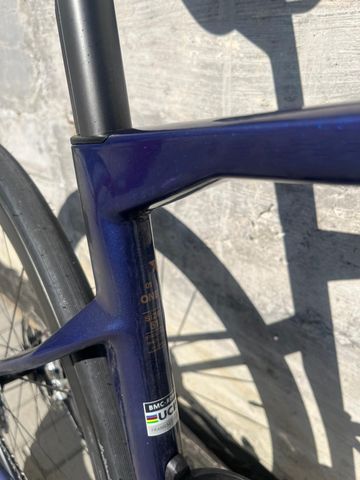 Used BMC Roadmachine 01 ONE 2026 2026 Road & Gravel, Blue — image 8 of 8
