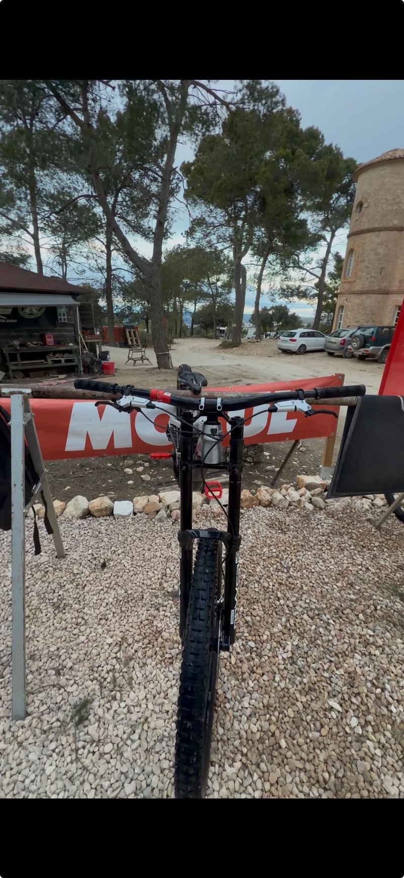 Used Trek Session 9 X01 2025 2025 Mountainbike, Light Gray, 29 — image 4 of 9