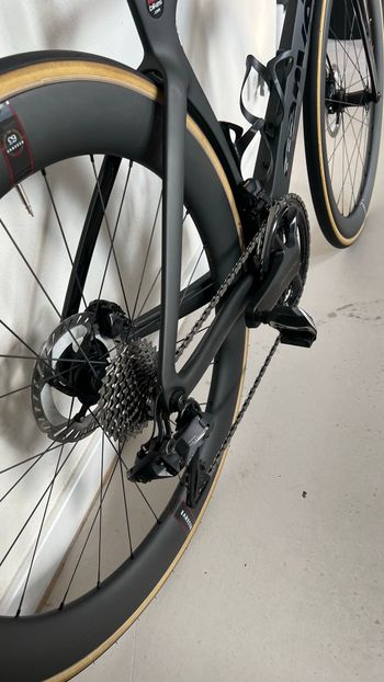 Used Cervélo S5 Ultegra Di2 2024 2024 Road & Gravel, Schwarz — image 4 of 12