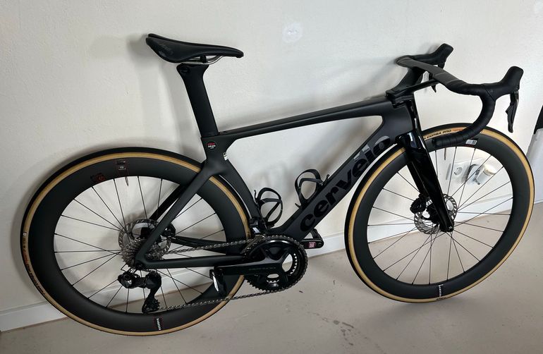 Used Cervélo S5 Ultegra Di2 2024 2024 Road & Gravel, Schwarz — image 3 of 12