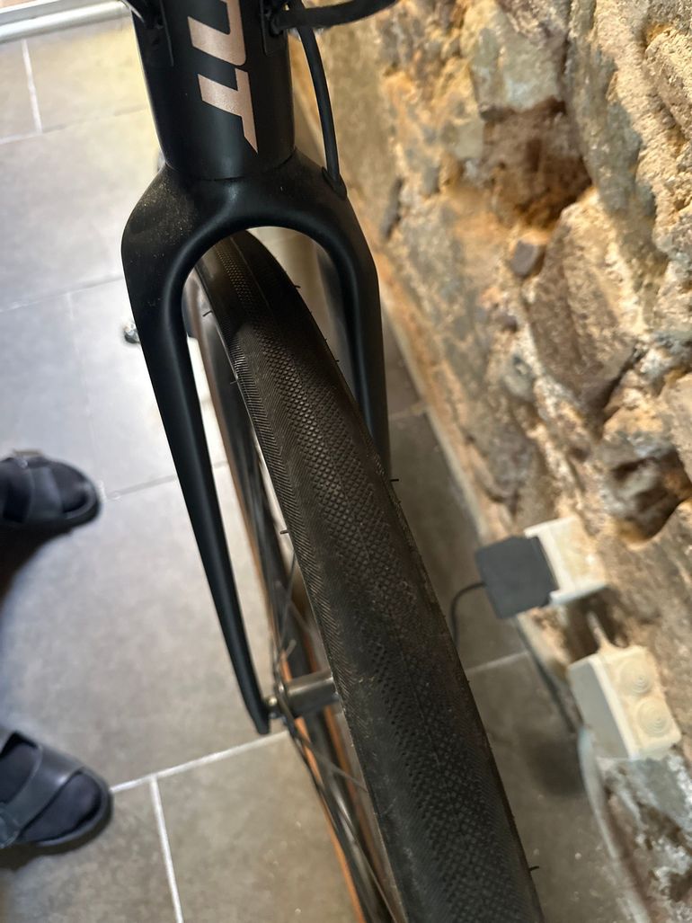 Used Giant Revolt Shimano Tiagra 2022 Road & Gravel, Negro — image 8 of 9