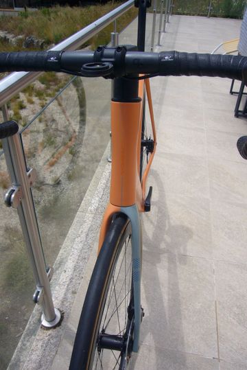 Gebrauchtes Orbea ORCA M20iLTD 2024 2024 Road & Gravel, Orange — Bild 13 von 20