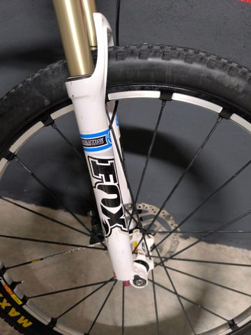 Trek Superfly 9.7 2014 2014 Mountainbike usato, Bianco — immagine 5 di 10