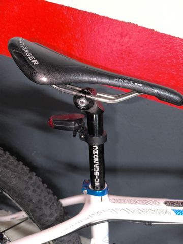 Trek Superfly 9.7 2014 2014 Mountainbike usato, Bianco — immagine 7 di 10