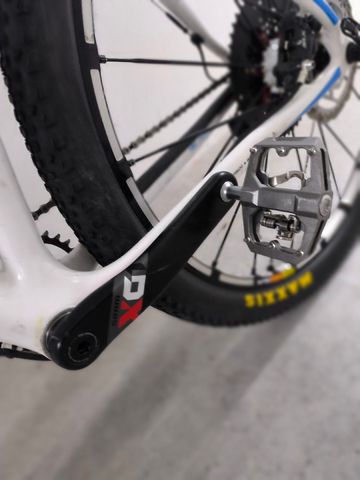 Trek Superfly 9.7 2014 2014 Mountainbike usato, Bianco — immagine 9 di 10