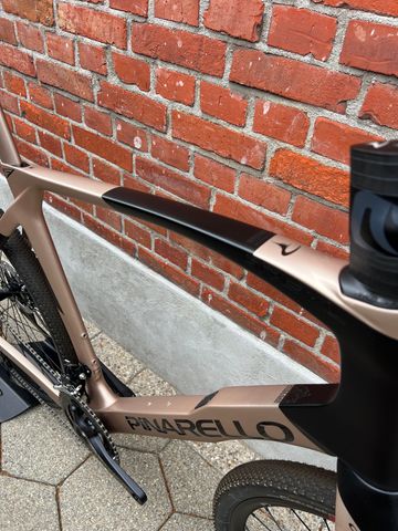 Pinarello Grevil Shimano GRX 2024 Road & Gravel usato, Grigio chiaro — immagine 7 di 16