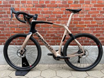 Pinarello Grevil Shimano GRX 2024 Road & Gravel usato, Grigio chiaro — immagine 11 di 16