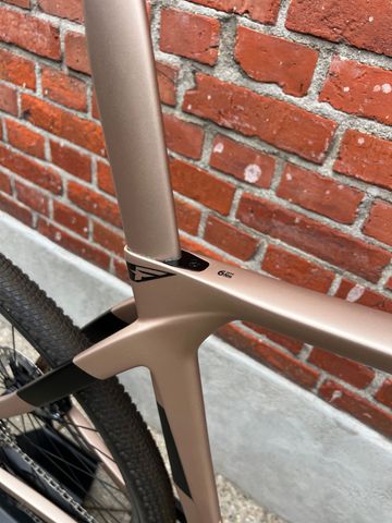 Pinarello Grevil Shimano GRX 2024 Road & Gravel usato, Grigio chiaro — immagine 8 di 16