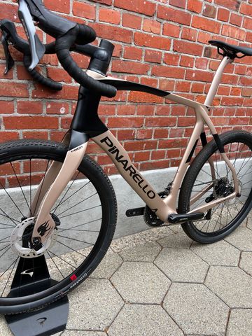 Pinarello Grevil Shimano GRX 2024 Road & Gravel usato, Grigio chiaro — immagine 12 di 16