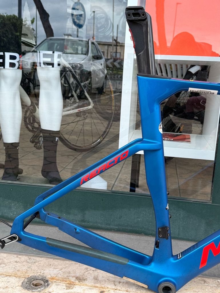 Used Merida REACTO 6000 2022 Frameset 2022 Road & Gravel — image 2 of 12