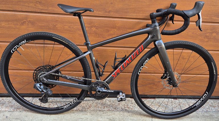 Used Specialized Diverge Expert Carbon 2024 Road & Gravel, Light Gray — image 1 of 10
