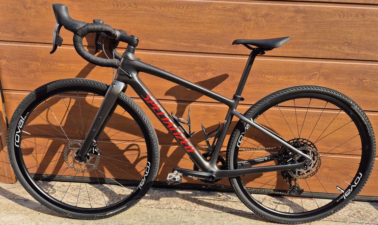 Used Specialized Diverge Expert Carbon 2024 Road & Gravel, Light Gray — image 2 of 10