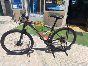 Used Merida BIG.NINE 3000 2019 2019 Mountainbike, Black, 29 — image 10 of 13