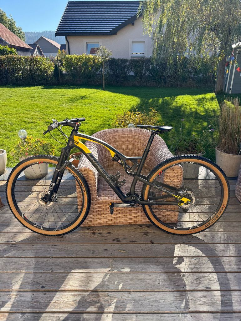 Used Lapierre Xr Shimano Deore XT 2017 Mountainbike, Black — image 1 of 3