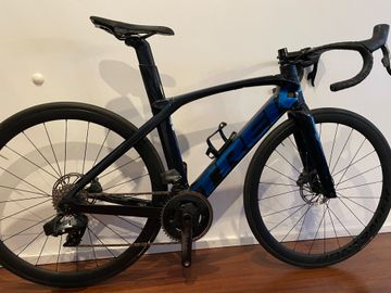 Trek Madone SL 7 AXS Gen 6 2023 2023 Road & Gravel usato