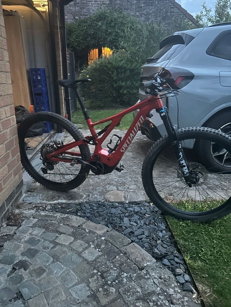 Used Specialized Turbo Levo Shimano SLX 2023 Mountainbike, Red — image 1 of 5