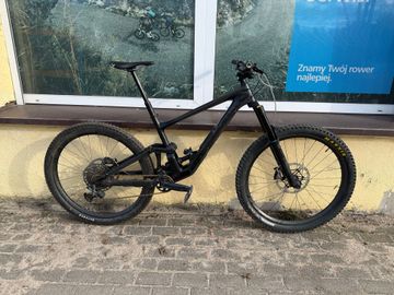 Tweedehands Specialized Enduro Elite 2020 2020 Mountainbike — afbeelding 1 van 9