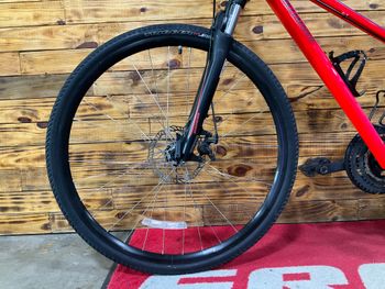 Used Specialized Ariel - Mechanical Disc 2019 2019 Urban, Red — image 4 of 7