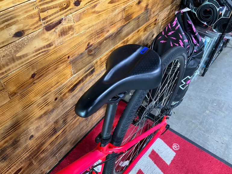 Used Specialized Ariel - Mechanical Disc 2019 2019 Urban, Red — image 6 of 7