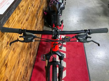 Used Specialized Ariel - Mechanical Disc 2019 2019 Urban, Red — image 5 of 7