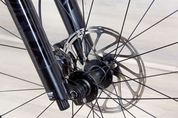 Used Trek Fuel EX 9.8 2023 Mountainbike, Blue — image 12 of 18
