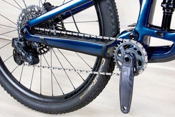 Used Trek Fuel EX 9.8 2023 Mountainbike, Blue — image 7 of 18