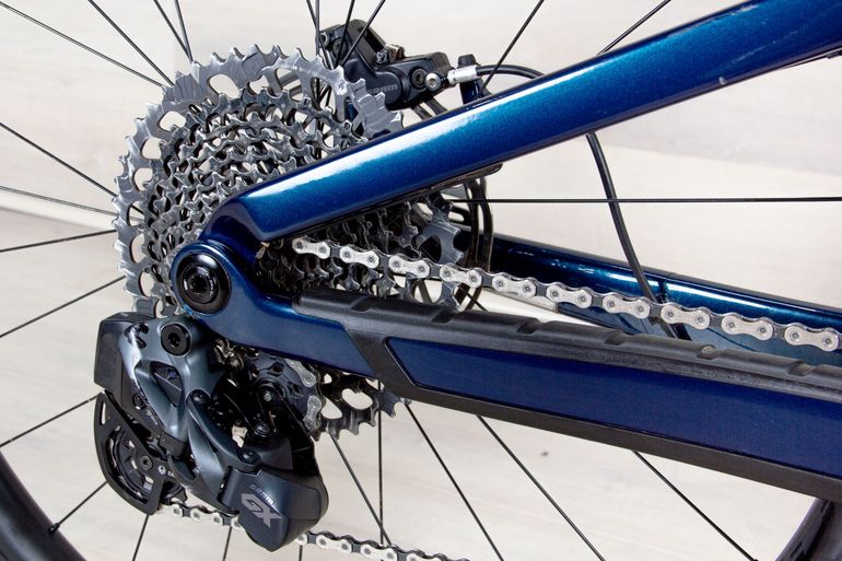Used Trek Fuel EX 9.8 2023 Mountainbike, Blue — image 8 of 18
