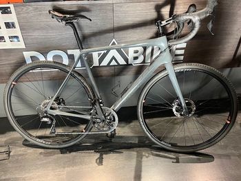 Used Cannondale Synapse Carbon Disc Ultegra SE 2018 2018 Road & Gravel