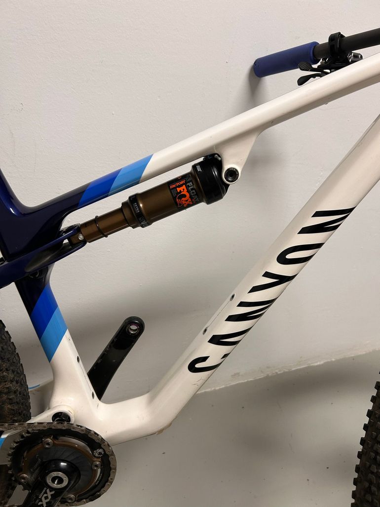 Used Canyon CFR TEAM (a La Carta) 2023 Mountainbike, White — image 11 of 23