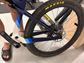 Used Canyon CFR TEAM (a La Carta) 2023 Mountainbike, White — image 15 of 23
