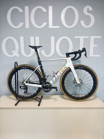 Used Factor Ostro SRAM Red 2026 Carretera y gravel