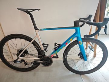 Used Scott Addict SRAM Force 2021 Road & Gravel