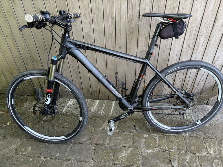 Used CUBE Ltd Shimano Deore XT 2012 Mountainbike, Black — image 3 of 3