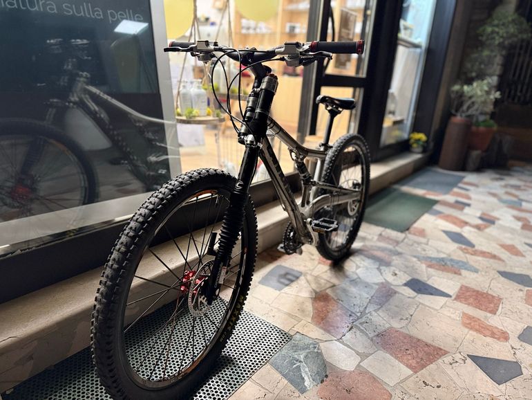 Used Cannondale Cannondale Custom Shimano XTR 2010 Mountainbike, Grigio chiaro — image 9 of 10